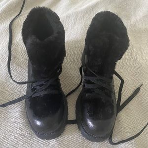 Circus Sam Edelman Black fur nordic look boots, warm, excellent condition, Sz 8